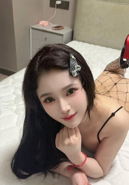 上城翘臀御姐雅琪