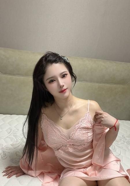 上城翘臀御姐雅琪