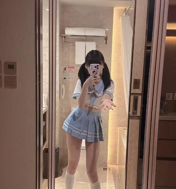 回归双马尾小萝莉