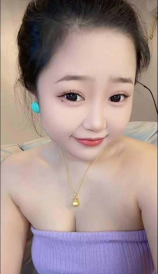 花都区莲妹小骚货
