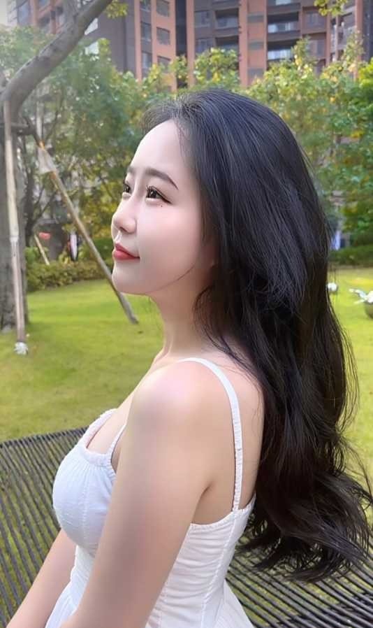 花都区莲妹小骚货