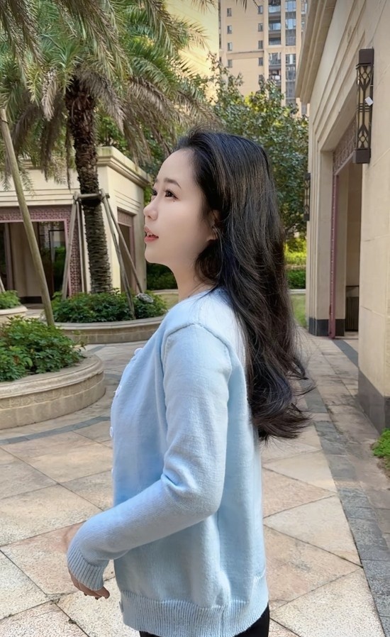 花都区莲妹小骚货