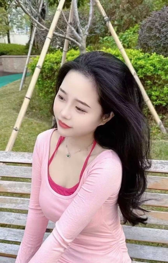 花都区莲妹小骚货