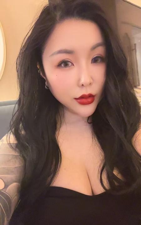 巨乳肥臀御姐
