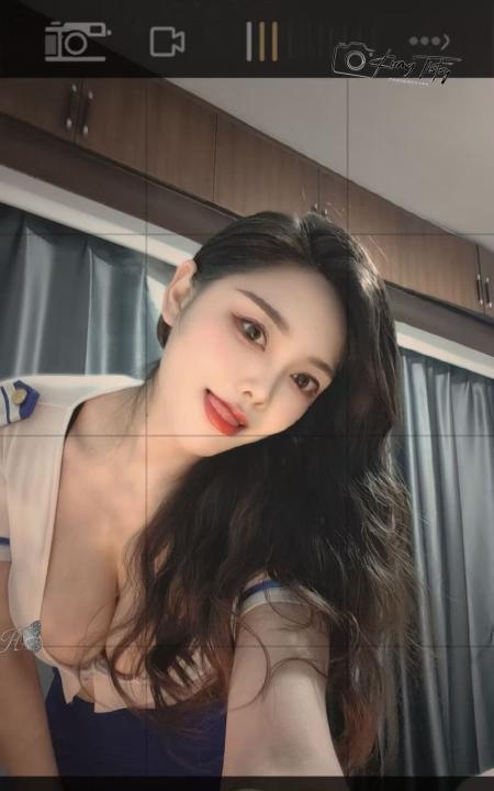 南山真情胸气质风骚女