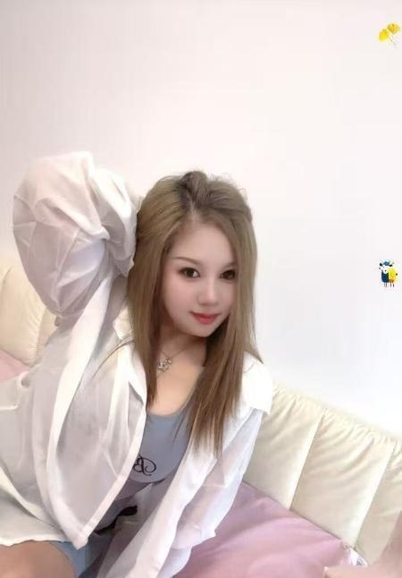 吴中性感D胸美臀