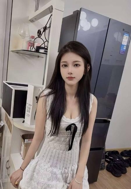 高挑靓丽服务配合老师