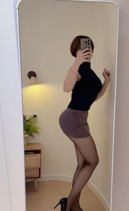 骚浪绝活少妇冰冰