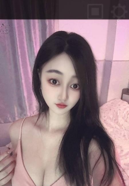龙华苏漫过年不回家