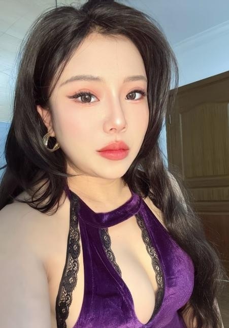 肉感大奶子coco