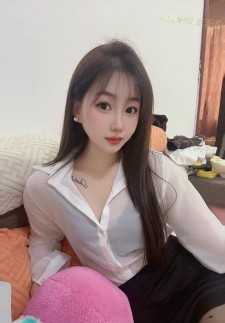 武侯肤白女友感涵涵