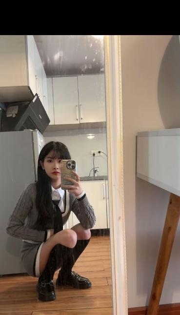 普陀肤白貌美嫩妹