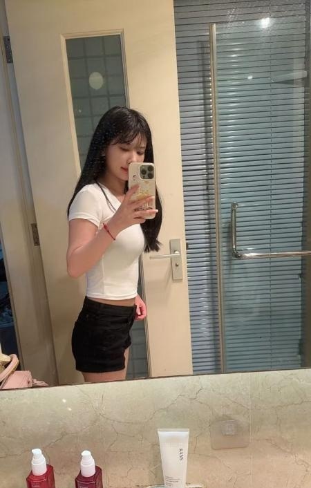 普陀肤白貌美嫩妹