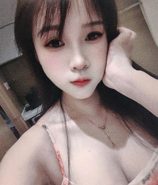 天河舌吻小妖精
