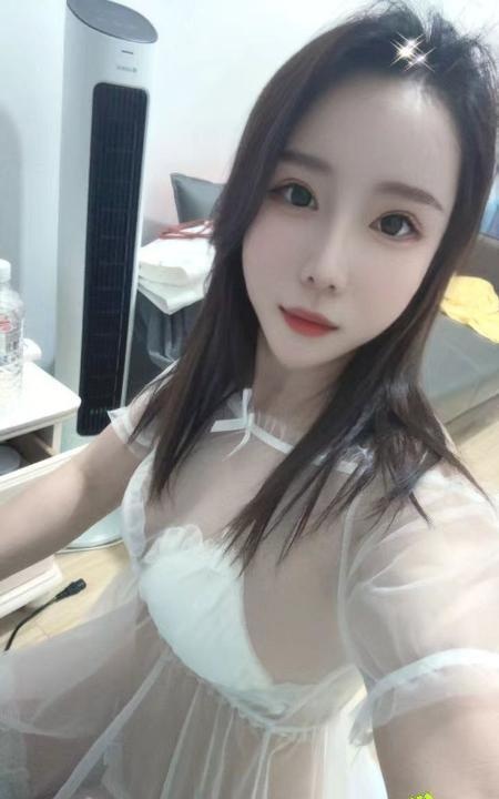 返食风骚小骚妇