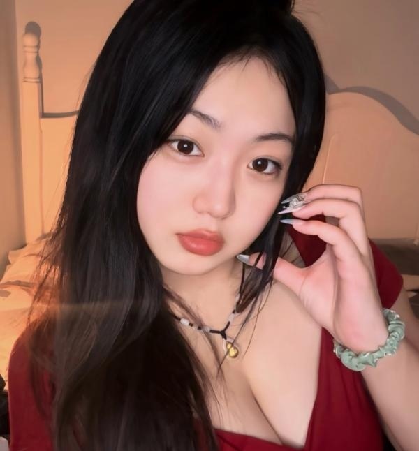微胖巨乳彤彤