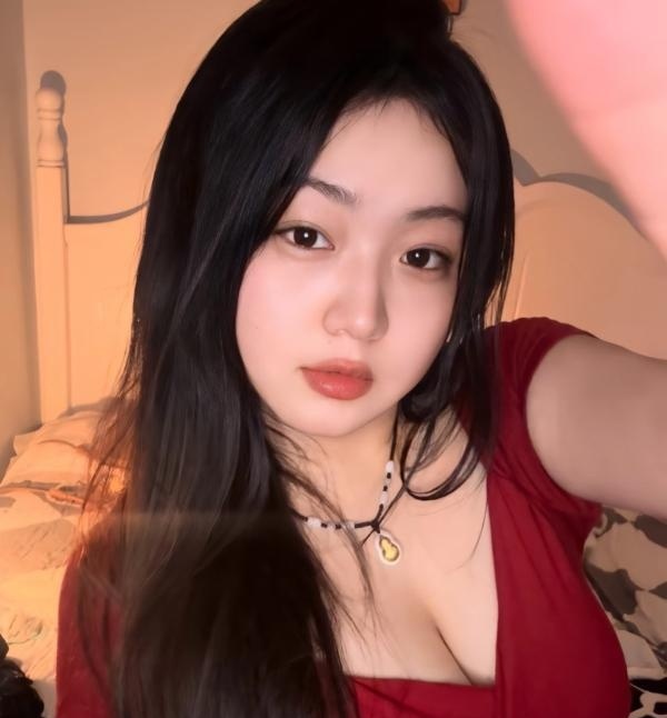 微胖巨乳彤彤