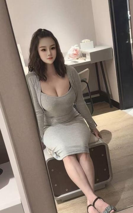 天然巨乳