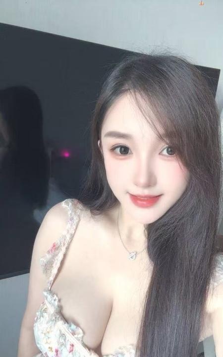 雁塔区大胸御姐莉莉斯
