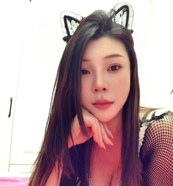 上城黑丝御姐