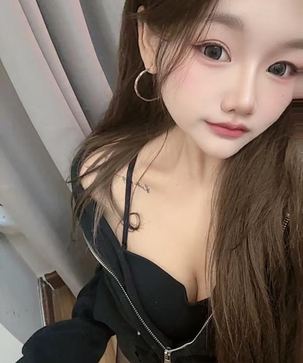 实惠丰满微胖妹妹