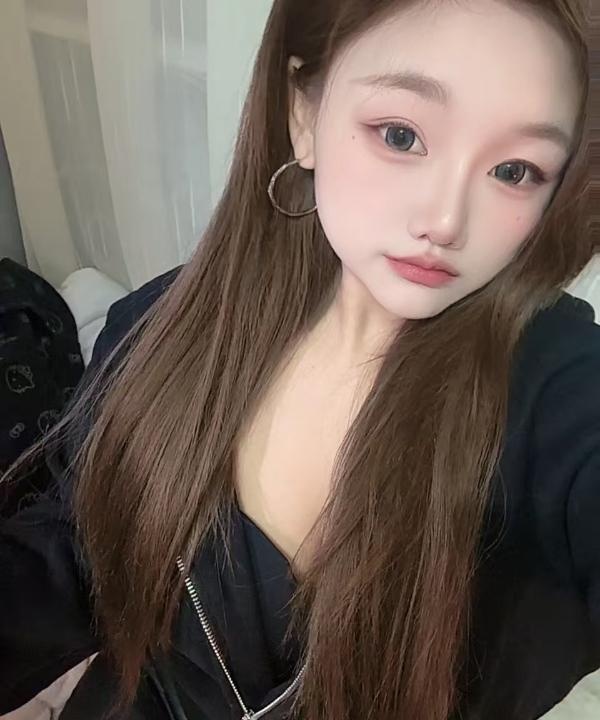 实惠丰满微胖妹妹