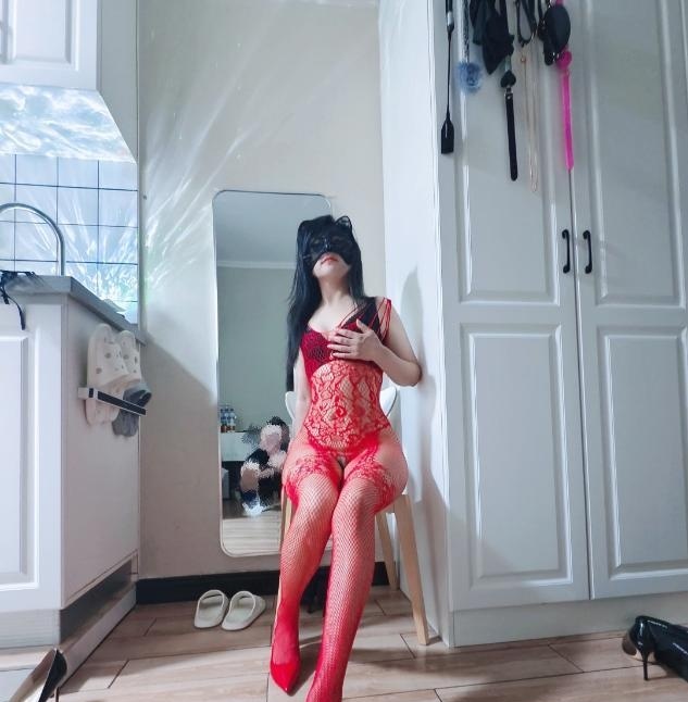出击骚丽丽
