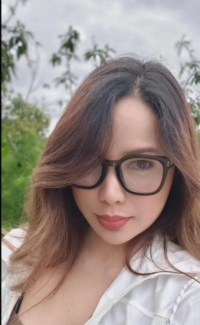 滘口大胸少妇淡淡