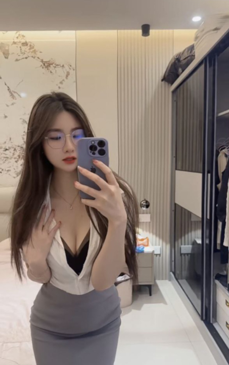 美腿翘臀一菲