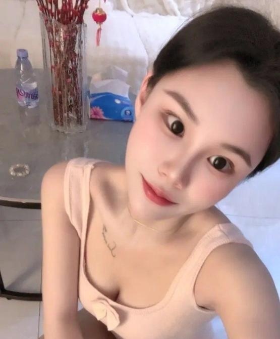 吴中性感骚货娜娜