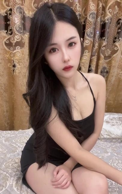 黑丝大长腿楠楠