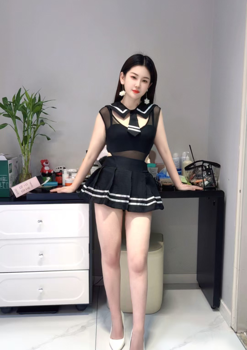 蜀山翘臀嫩妹