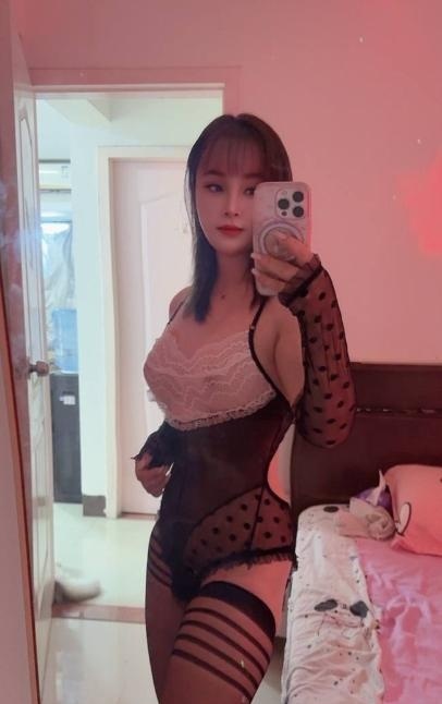 道理情趣骚妇蒂娜