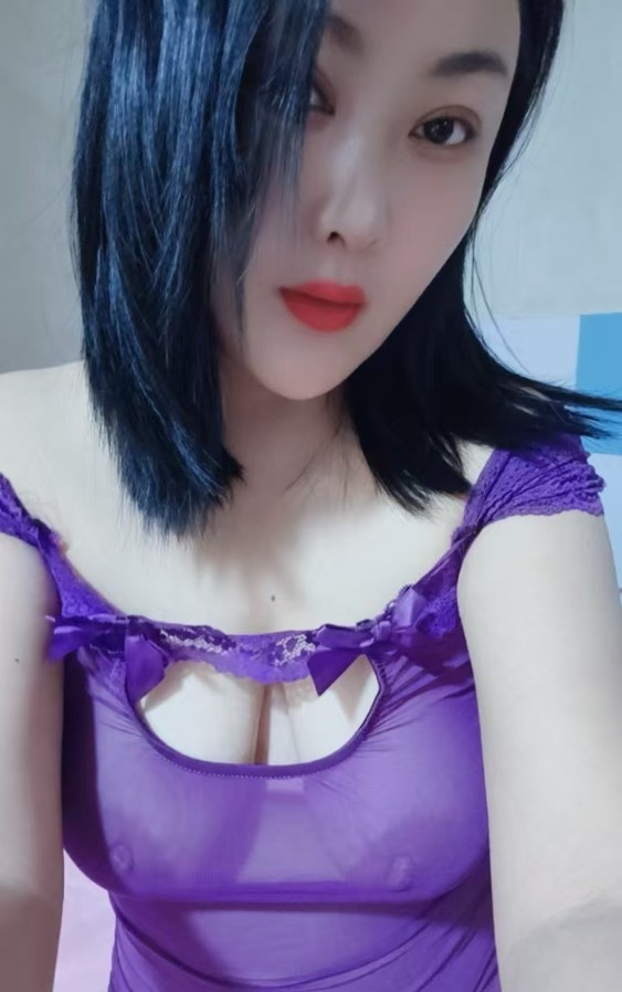 丰满大奶蜜桃臀姐姐
