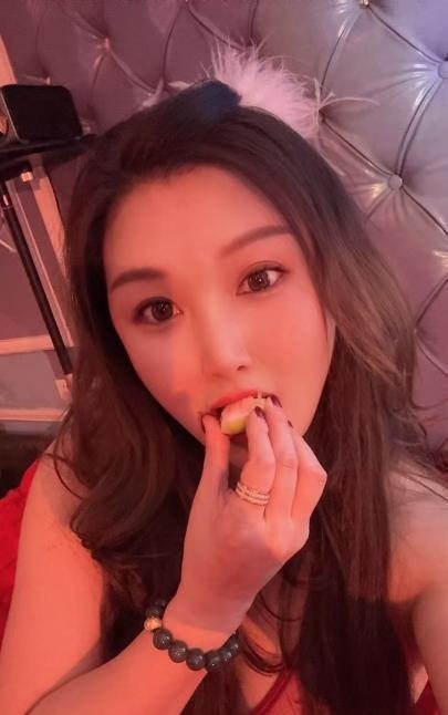 黄泥磅的御姐