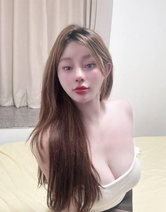 福田翘臀大奶妹子