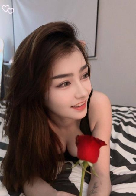 混血模特奈丽