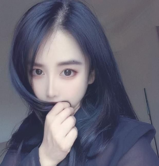成华区会三通的小姐姐