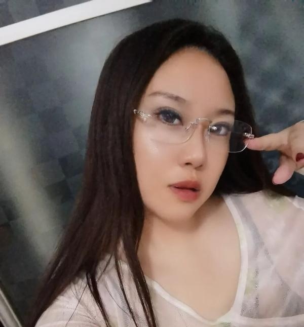 菊乐路莹莹