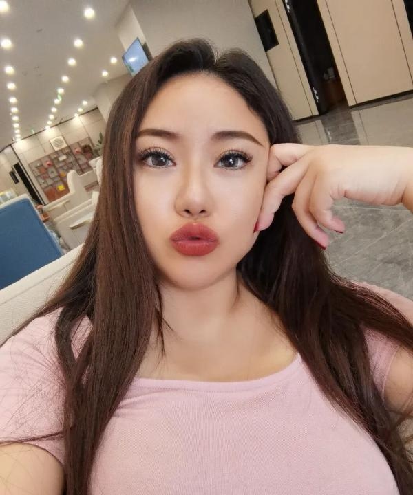 菊乐路莹莹
