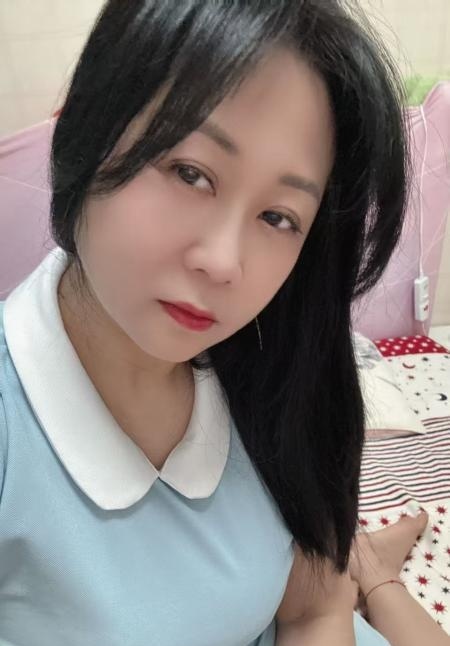 妩媚大胸萝莉少妇
