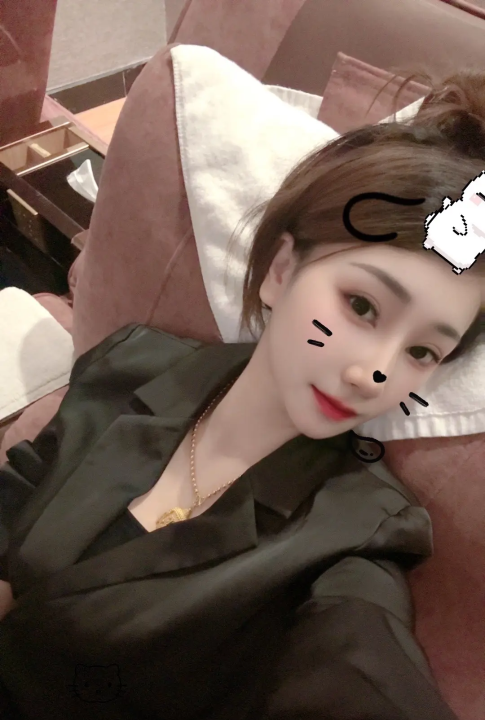 南山清纯小美女