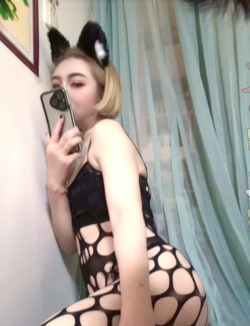 淫荡网袜骚女友