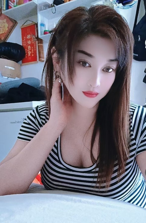 大奶少妇回归