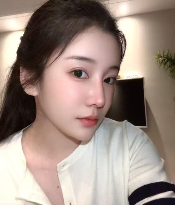 江宁过年在岗美女