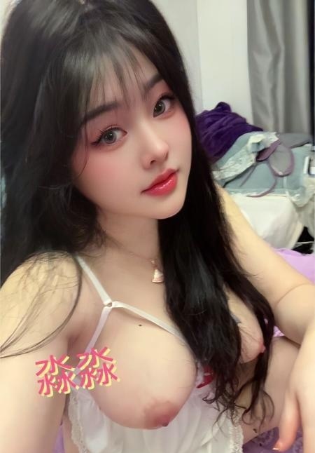 南开丰满巨乳淼淼