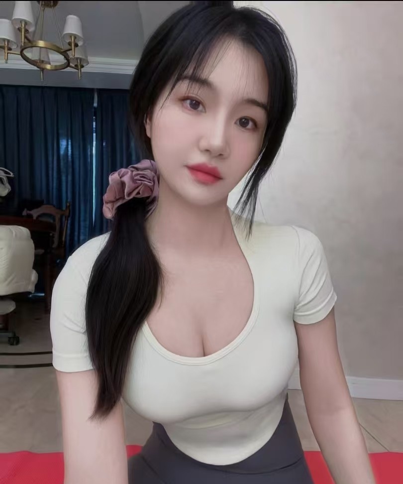 南沙黑丝肉臀小静
