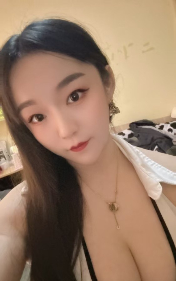 汉口性感大胸梦梦