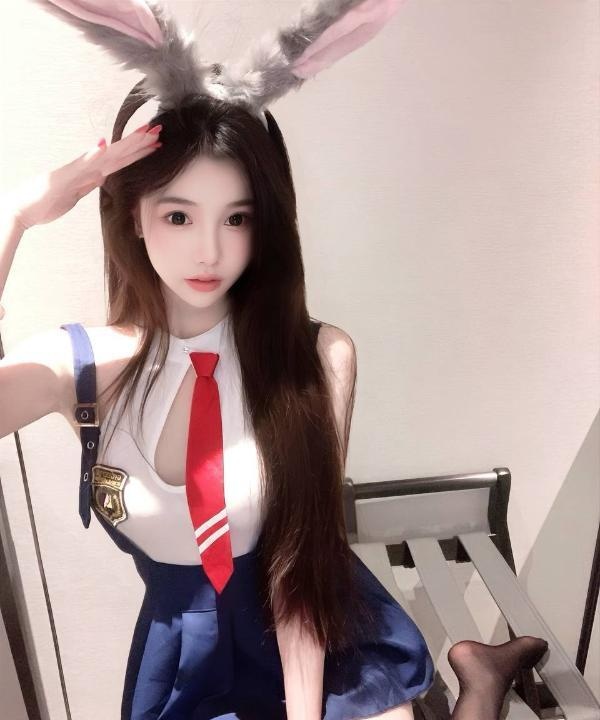 浦东颜值性感嫩妹子