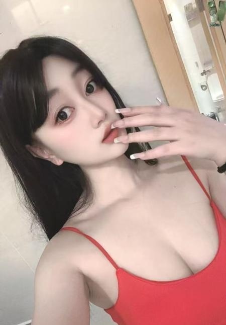 龙华蜂腰辣妹苏漫